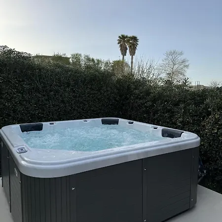 Bluegreenvilla Karteros